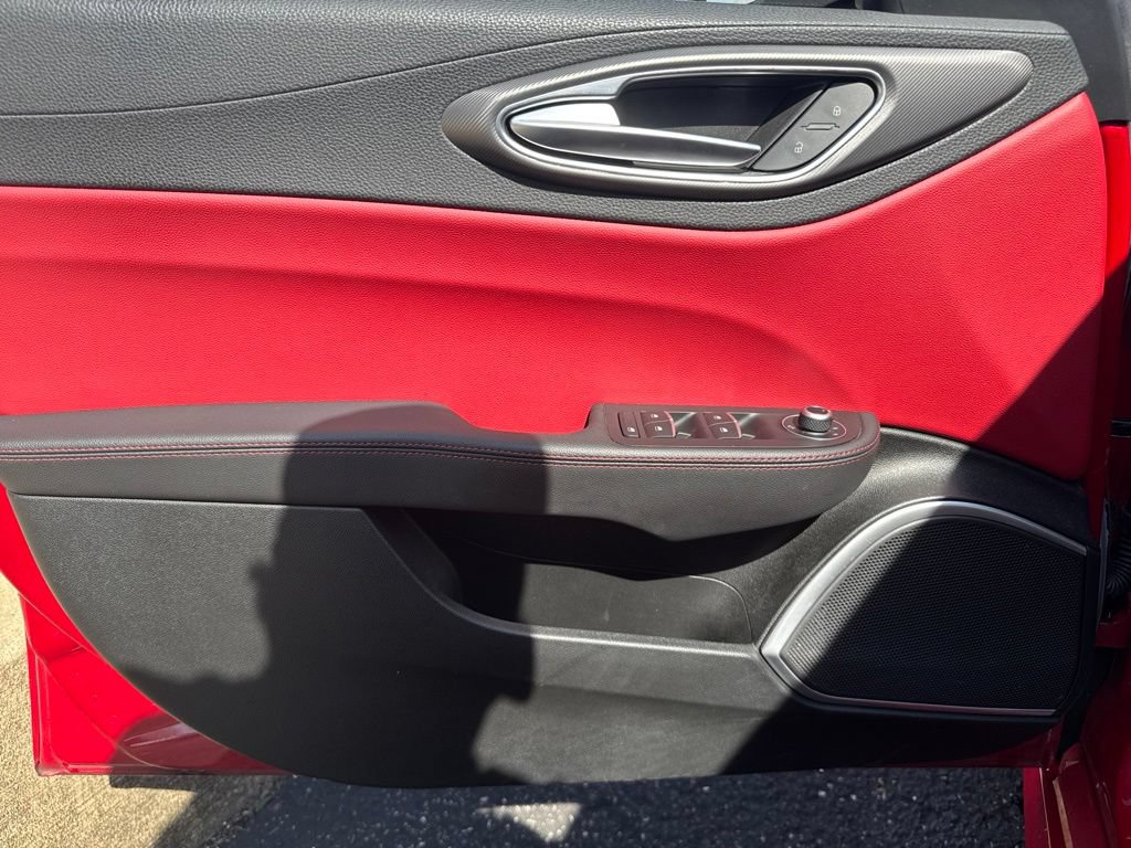 Used 2021 Alfa Romeo Giulia Ti Sport AWD/4WD image 28