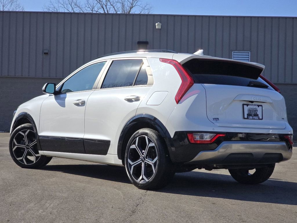 Used 2023 Kia Niro EX Touring image 16