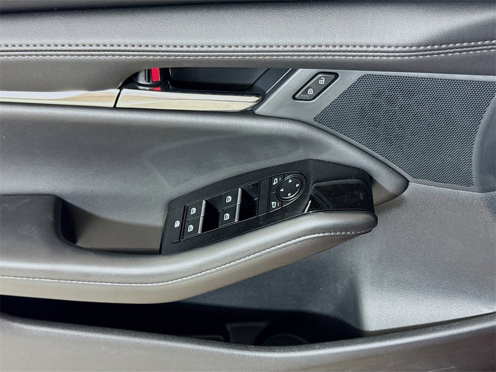 New 2025 MAZDA MAZDA3 s image 15