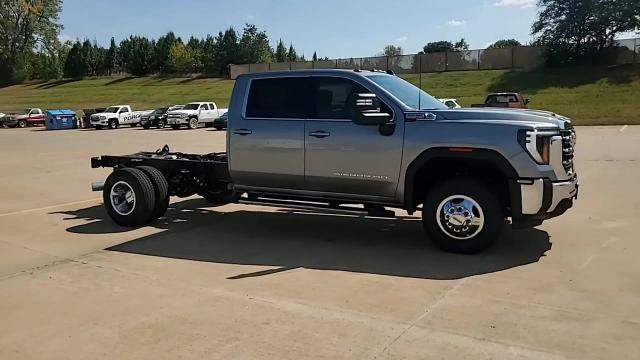 New 2026 GMC Sierra 3500 SLE w/ SLE Convenience Package image 2