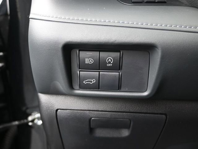 Certified 2025 Toyota Highlander LE image 22