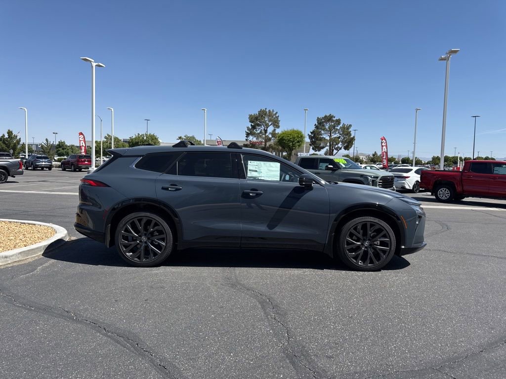 New 2026 Toyota Crown Signia image 2