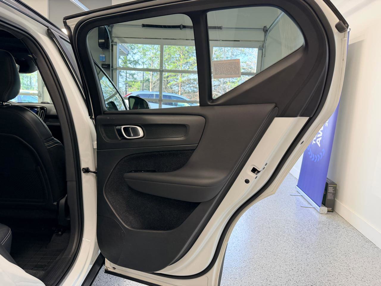 Used 2021 Volvo XC40 T4 R-Design w/ Advanced Package image 29