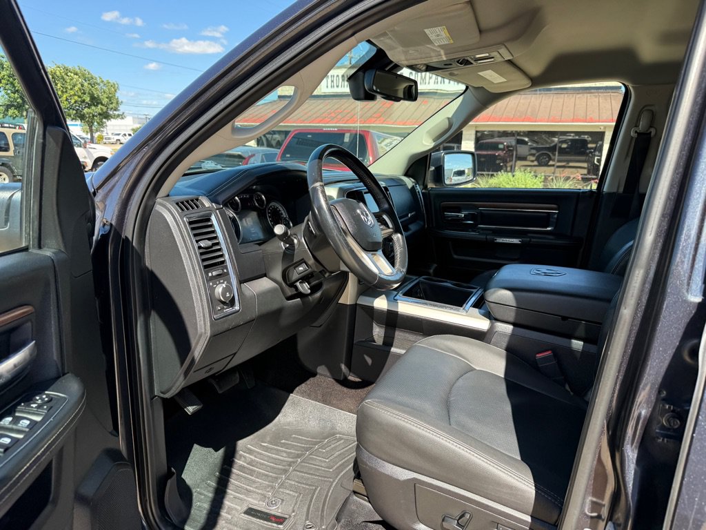 Used 2014 RAM 1500 Laramie w/ Convenience Group AWD/4WD image 14