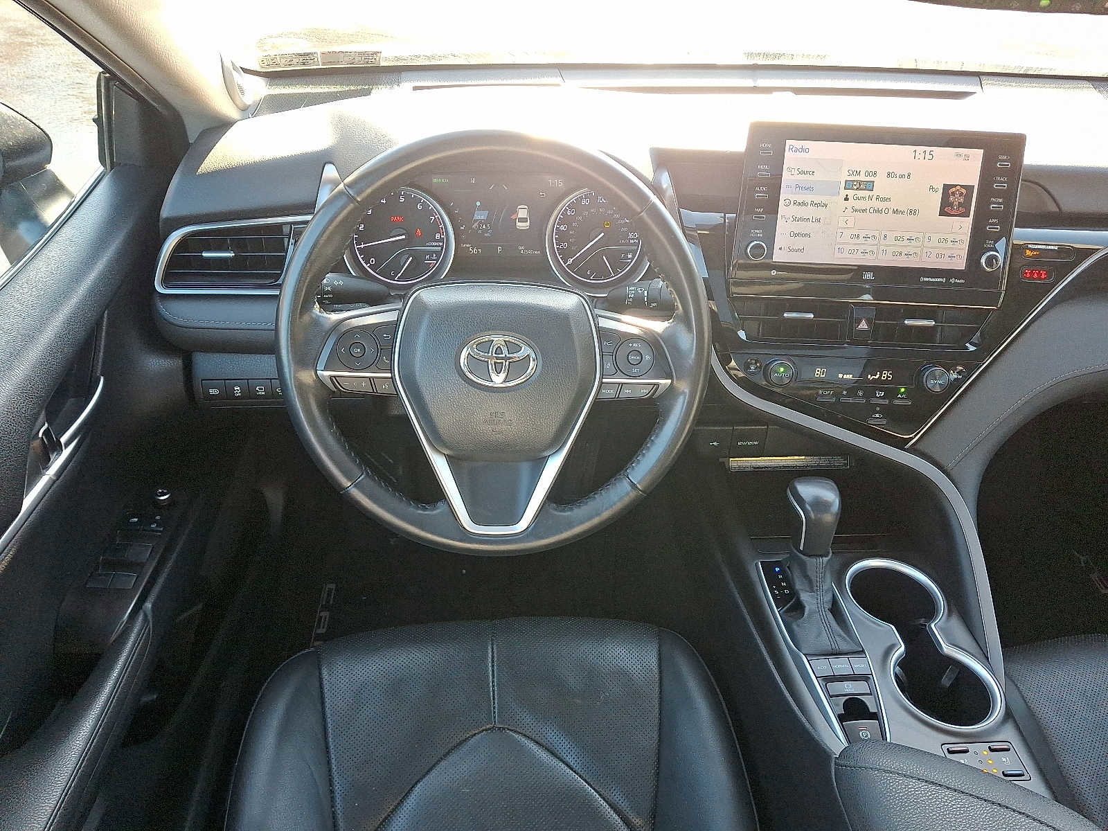 Used 2021 Toyota Camry XLE w/ Navigation Package image 11