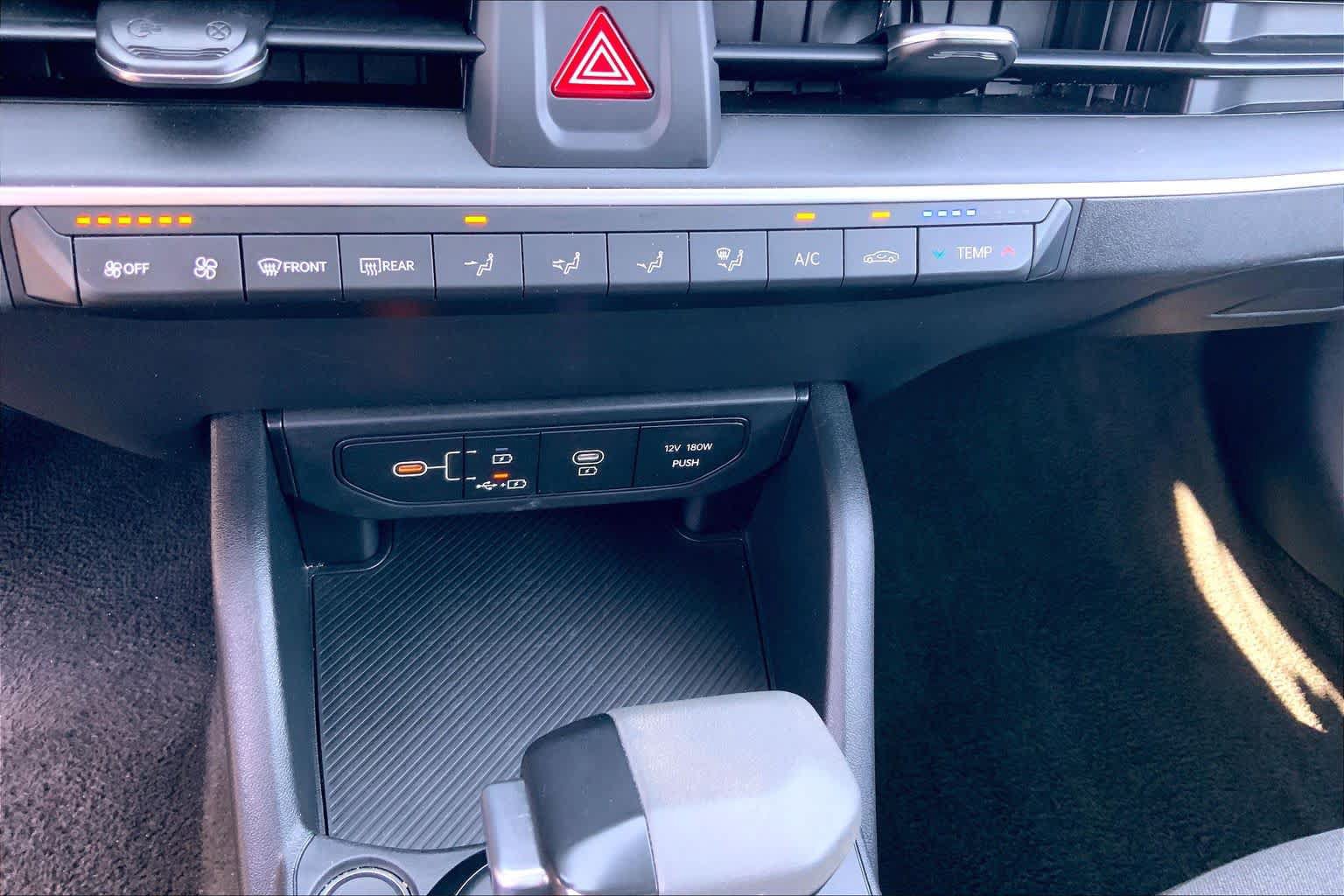 Used 2025 Kia K4 FWD image 34