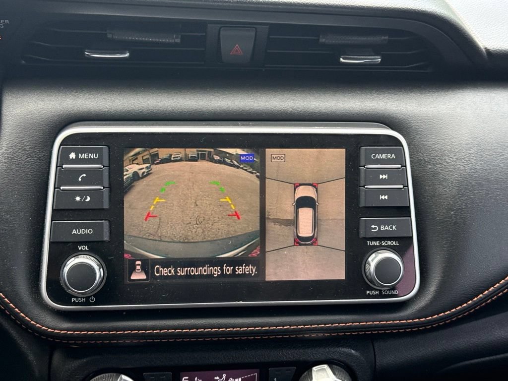 Used 2019 Nissan Kicks SR w/ SR Premium Package FWD image 12