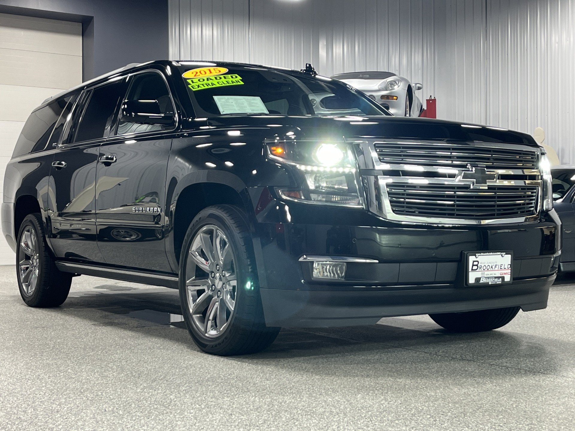Used 2015 Chevrolet Suburban LTZ AWD/4WD image 7