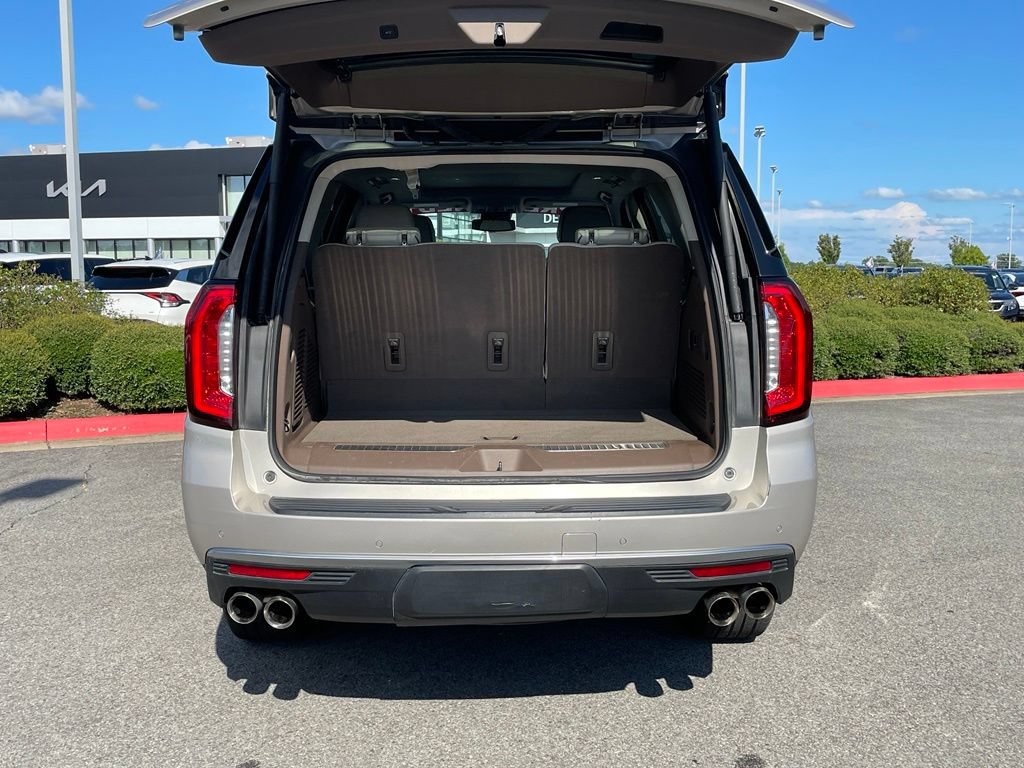 Used 2023 GMC Yukon Denali AWD/4WD image 7