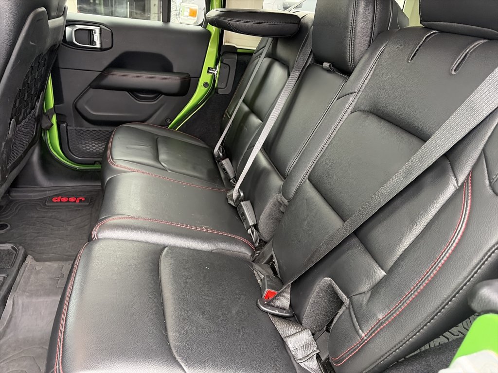 Used 2019 Jeep Wrangler Unlimited Rubicon w/ Cold Weather Group AWD/4WD image 28