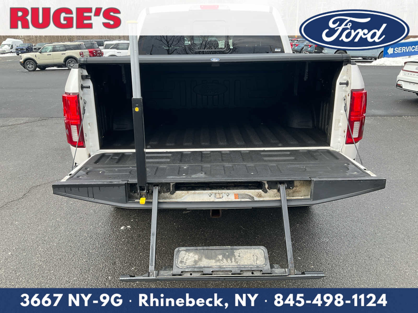 Used 2018 Ford F150 Lariat w/ Equipment Group 502A Luxury image 15
