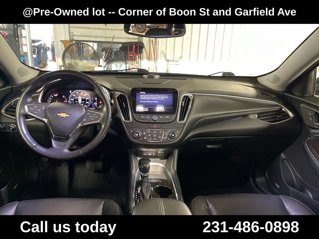 Used 2021 Chevrolet Malibu Premier FWD image 18