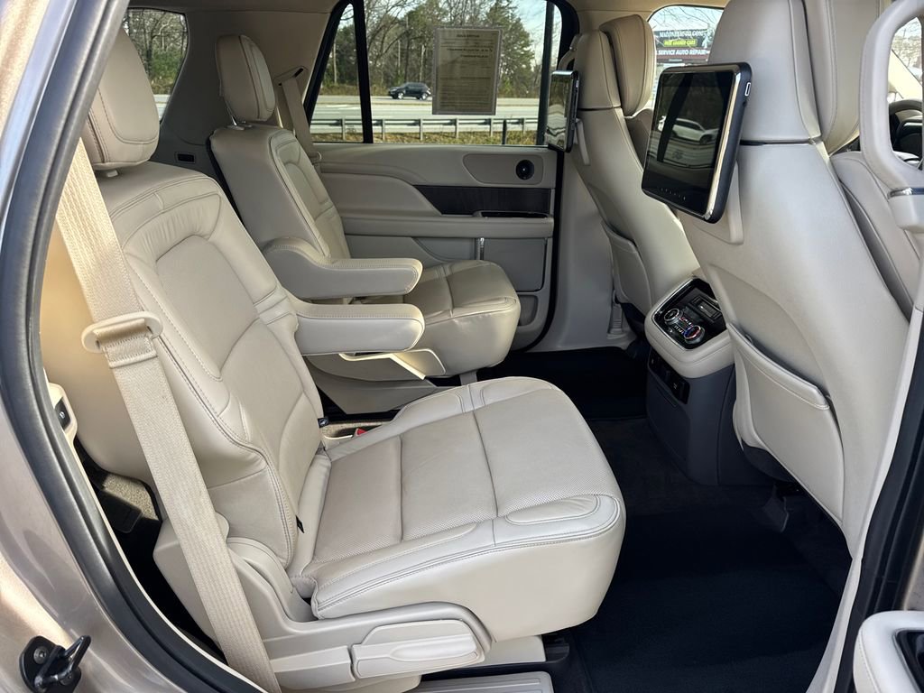 Used 2019 Lincoln Navigator Reserve w/ Cargo Package image 15