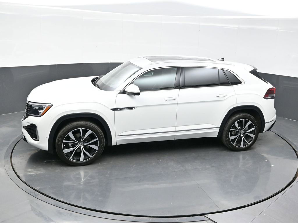 Used 2025 Volkswagen Atlas Cross Sport SEL Premium R-Line image 26