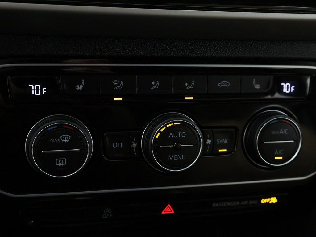 Used 2022 Volkswagen Atlas Cross Sport SE image 48