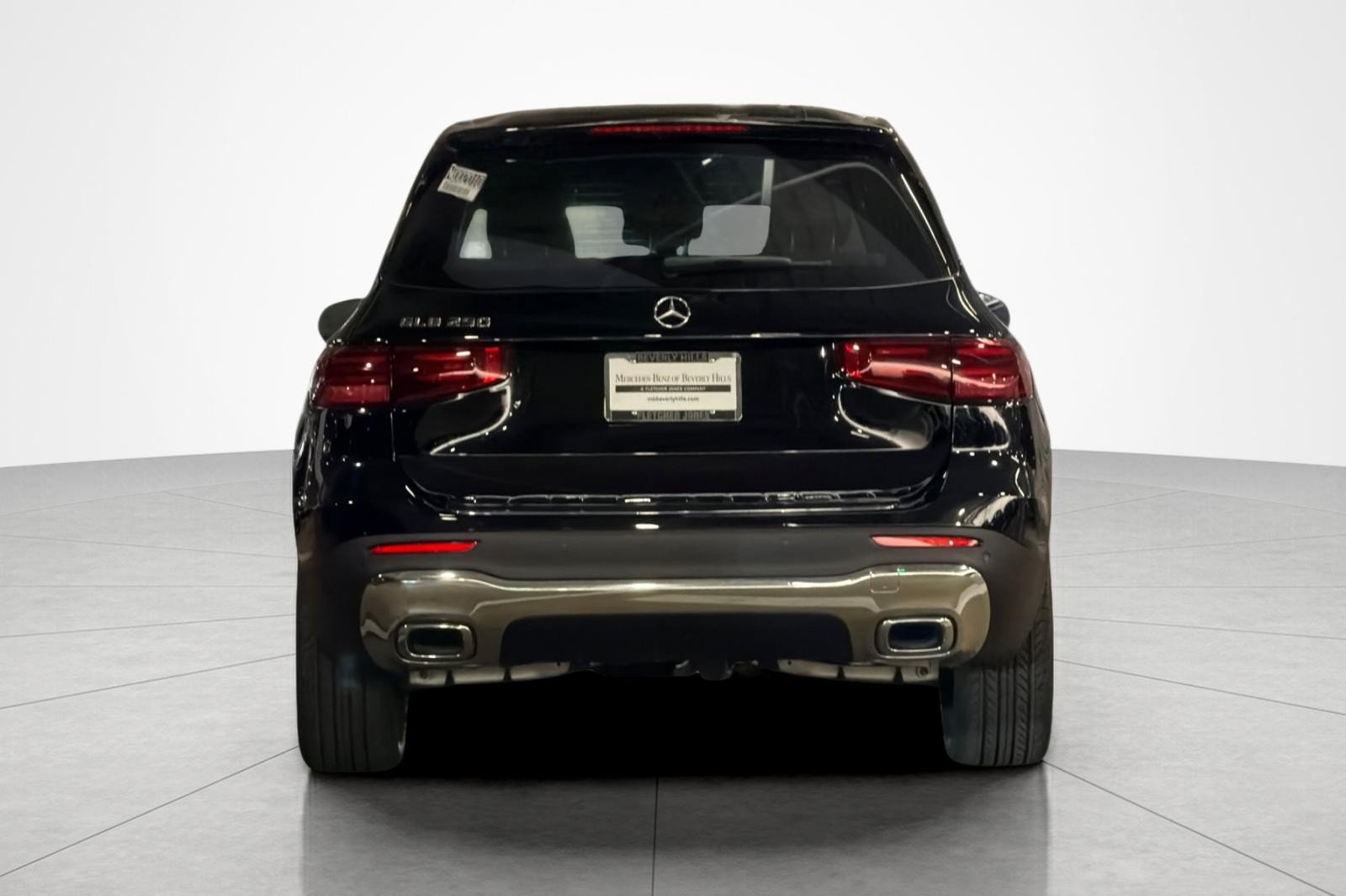 New 2026 Mercedes-Benz GLB 250 image 4