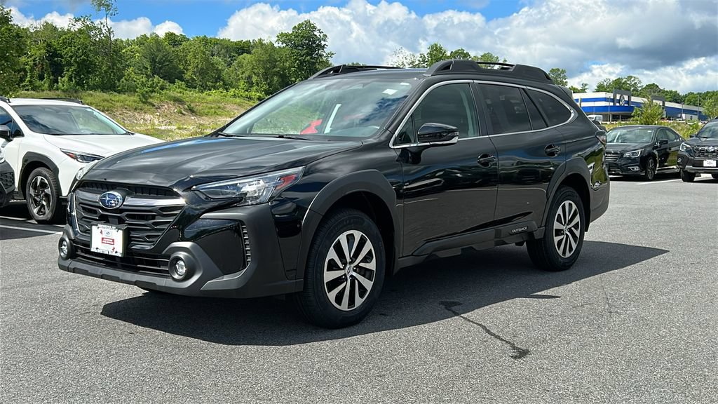 Certified 2023 Subaru Outback Premium AWD/4WD image 3