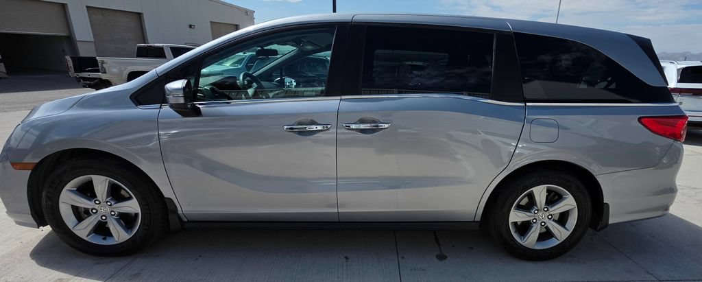 Used 2018 Honda Odyssey EX image 5