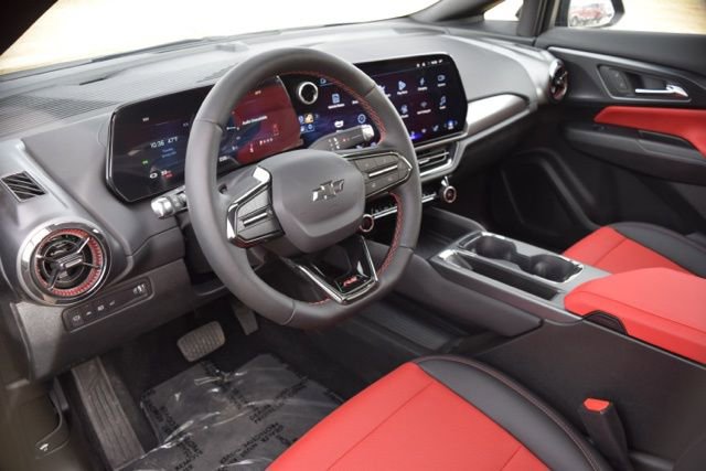 Used 2025 Chevrolet Equinox EV RS image 4