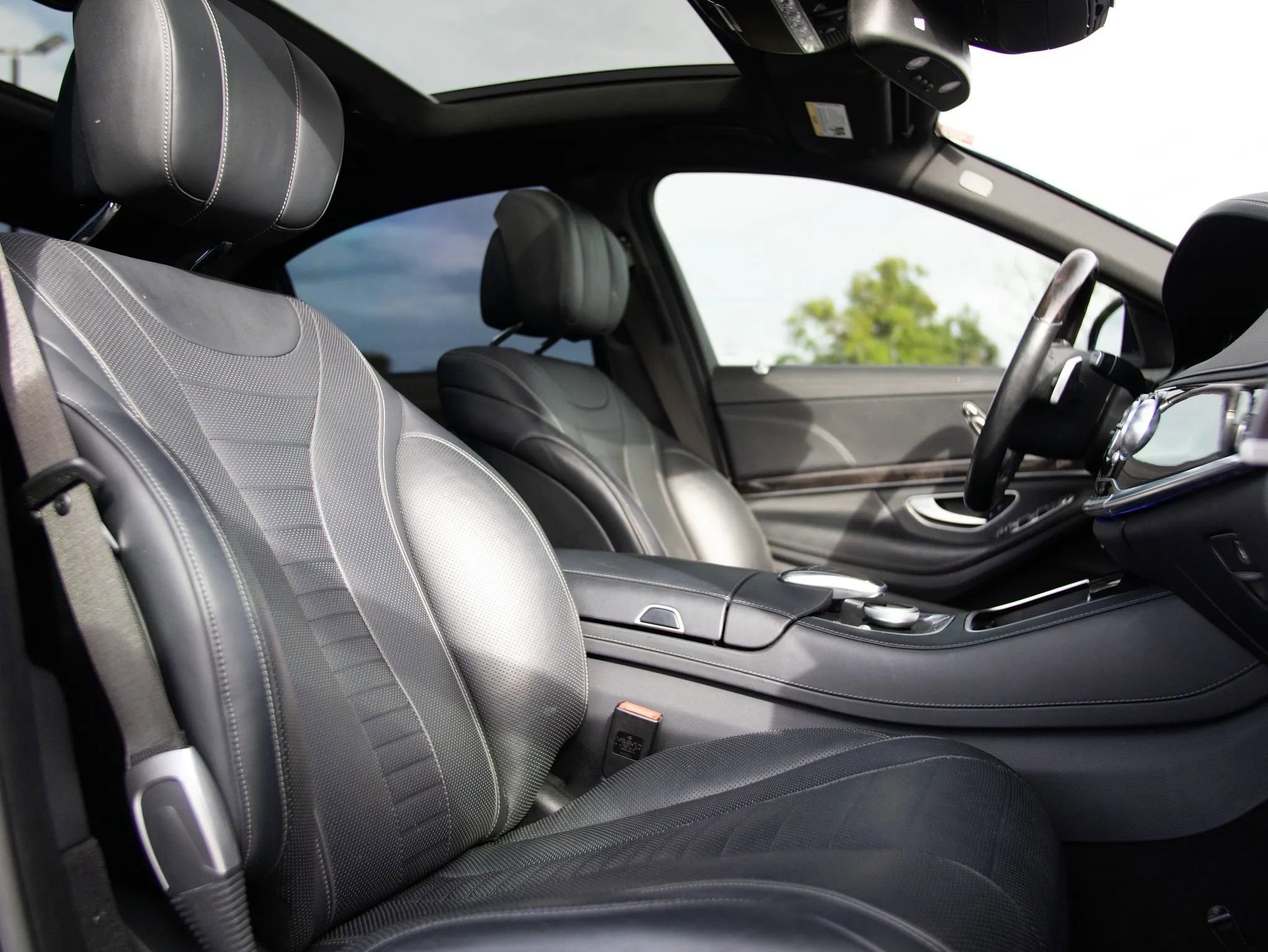 Used 2015 Mercedes-Benz S 550 Sedan image 38