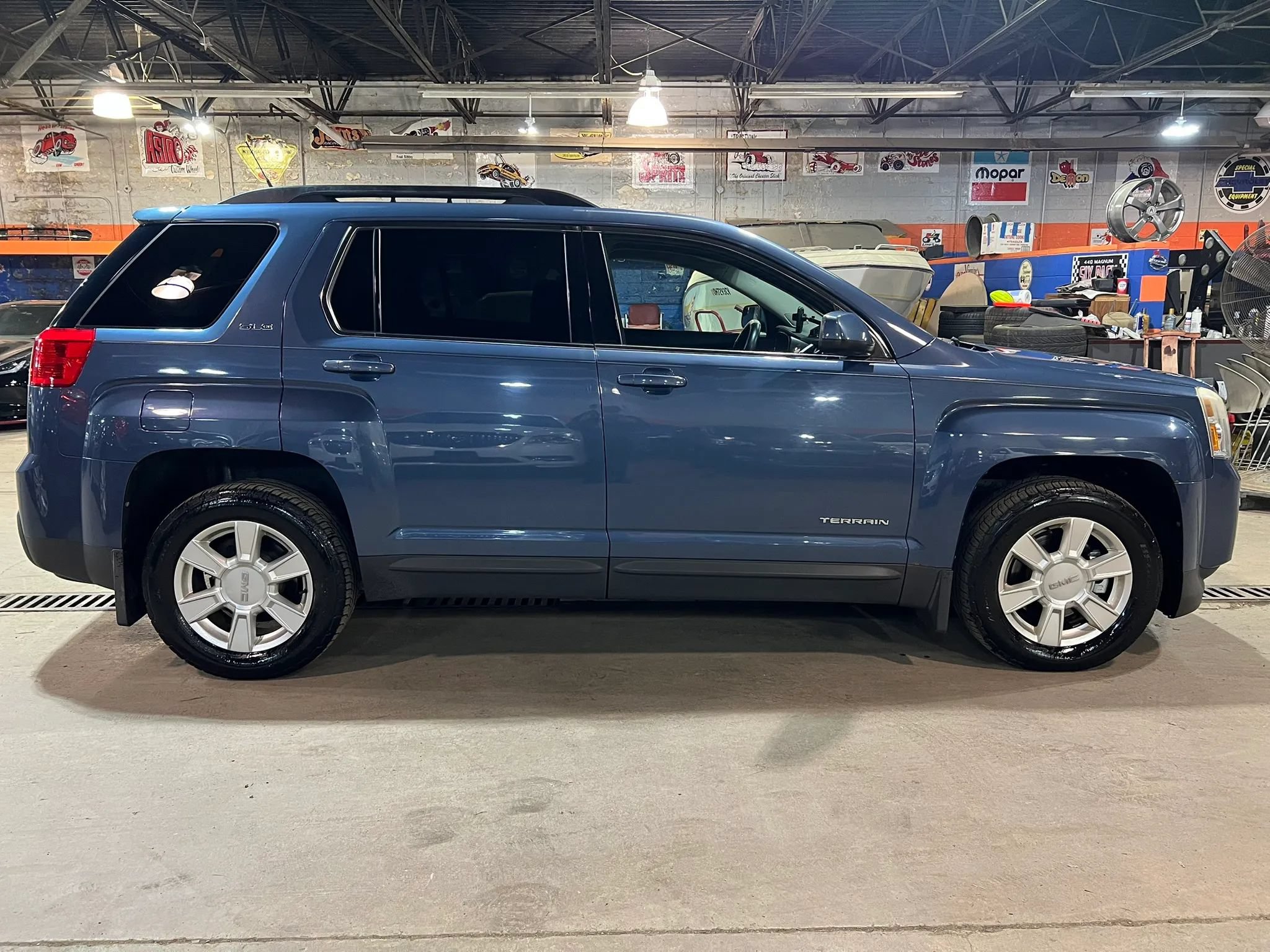 Used 2012 GMC Terrain SLE w/ Convenience Package AWD/4WD image 2