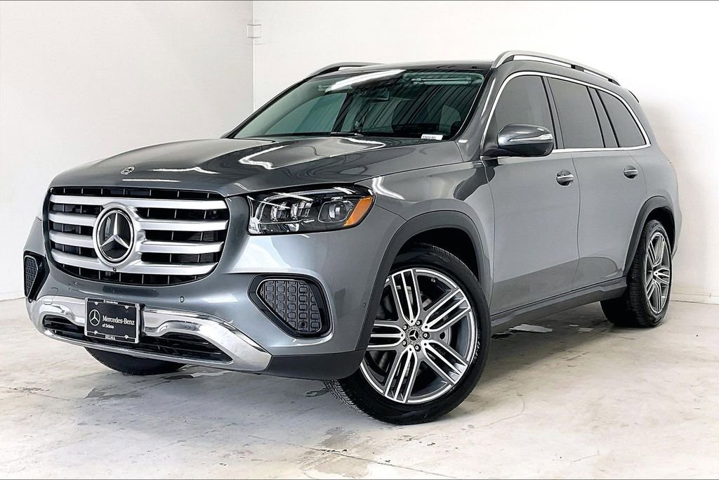Used 2026 Mercedes-Benz GLS 450 4MATIC image 2