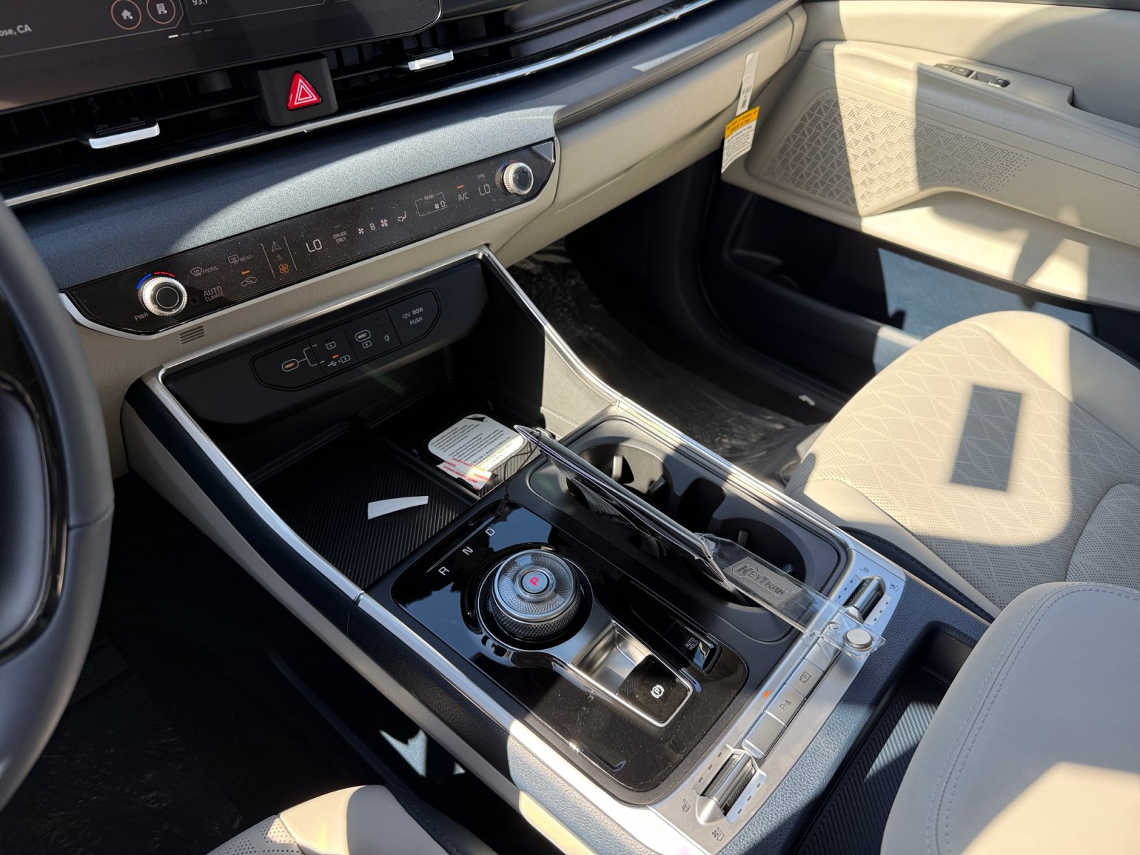 New 2027 Kia Carnival SX FWD image 13