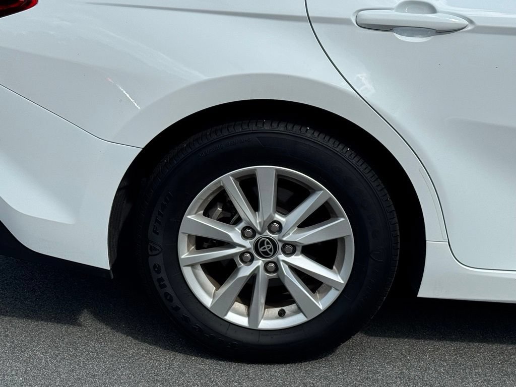 Used 2025 Toyota Camry LE FWD image 28
