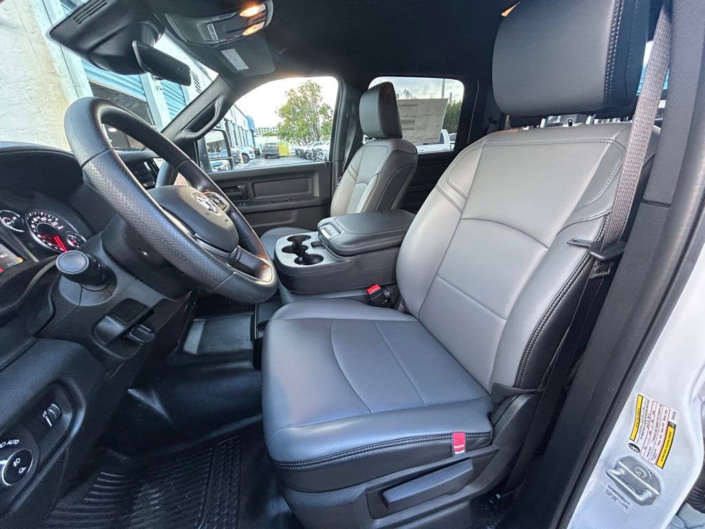 New 2026 RAM 3500 Tradesman w/ Chrome Appearance Group image 30