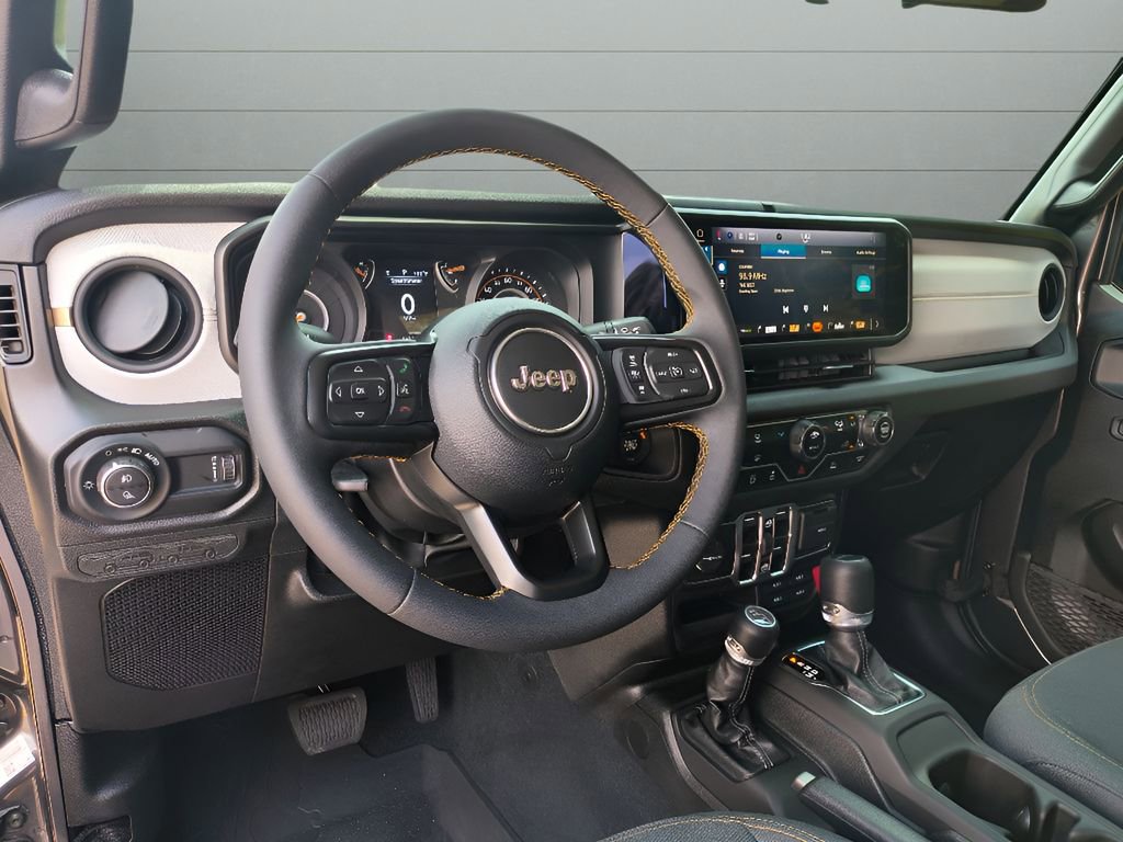 Used 2024 Jeep Gladiator Sport image 13
