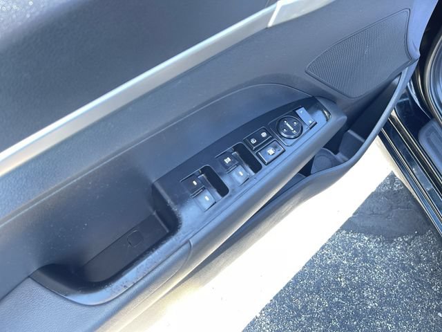 Used 2019 Hyundai Elantra SE w/ Cargo Package FWD image 20