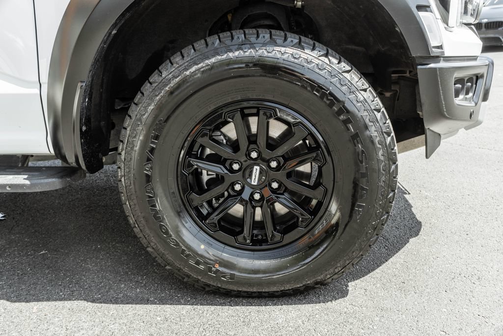 Used 2025 Ford F150 Raptor AWD/4WD image 5