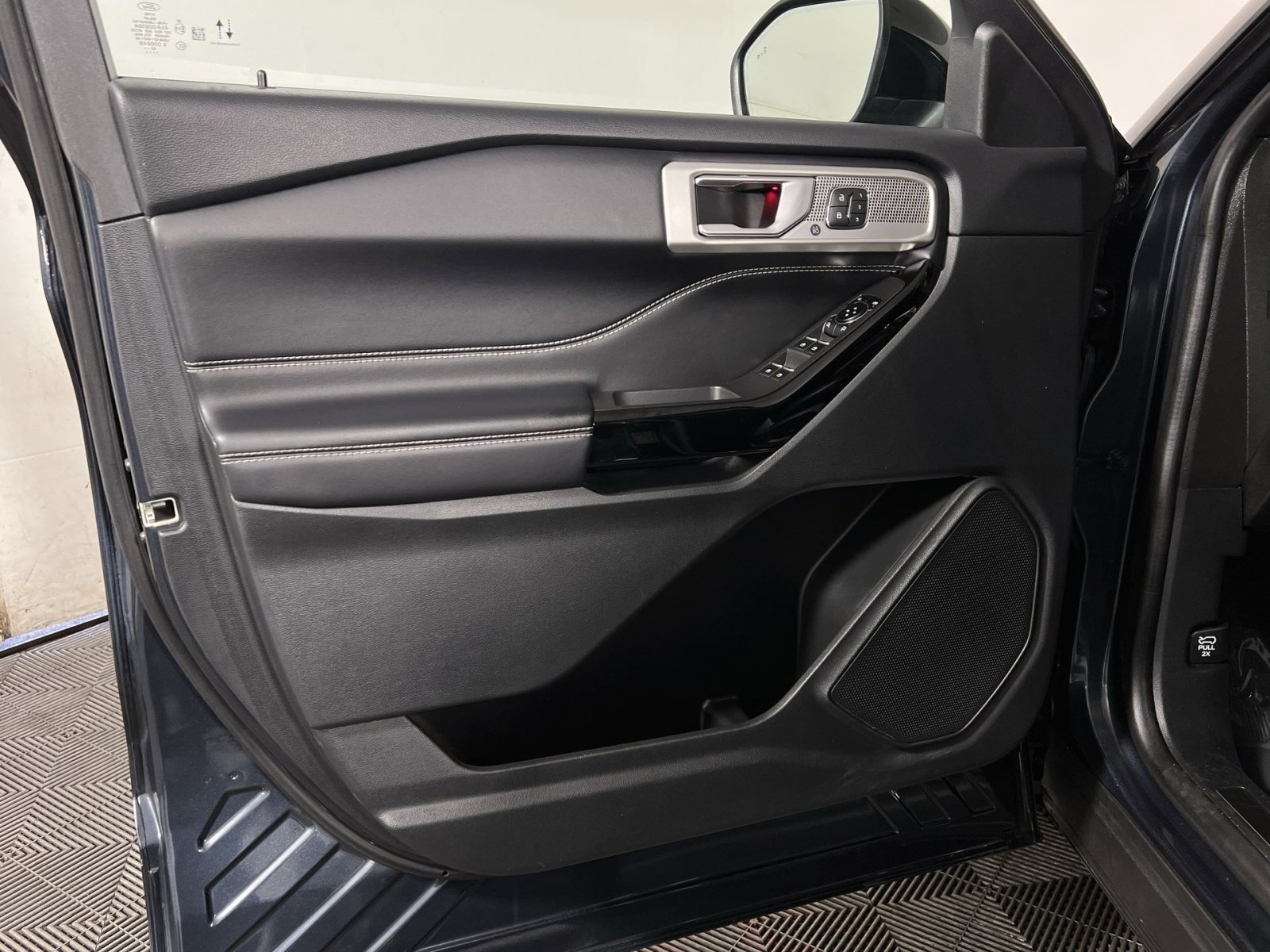 Used 2022 Ford Explorer ST w/ Equipment Group 401A AWD/4WD image 14