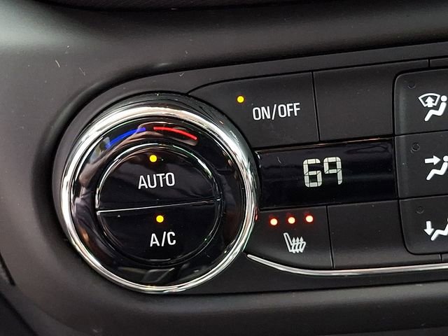 Used 2023 Chevrolet TrailBlazer LT w/ Convenience Package FWD image 18