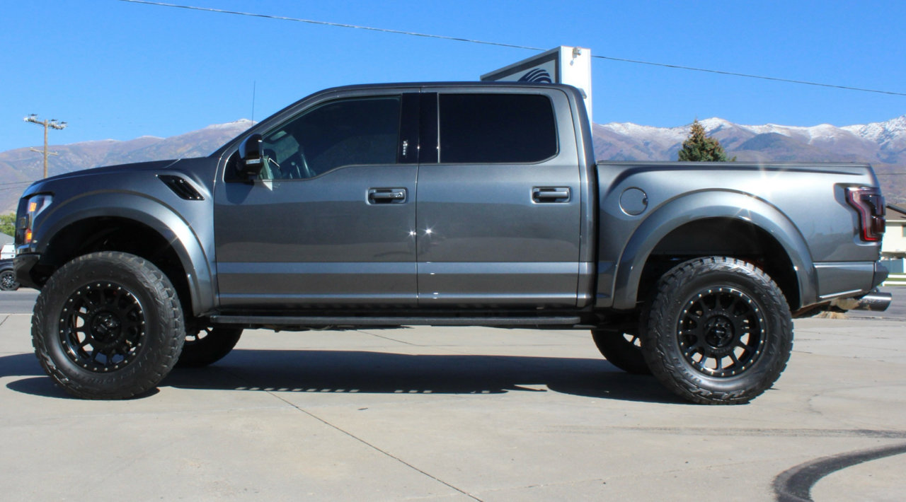 Used 2019 Ford F150 Raptor w/ Equipment Group 802A Luxury image 36