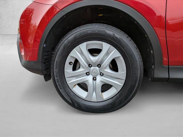 Used 2015 Toyota RAV4 LE FWD image 20