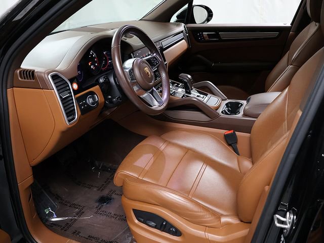 Used 2023 Porsche Cayenne Platinum Edition AWD/4WD image 11