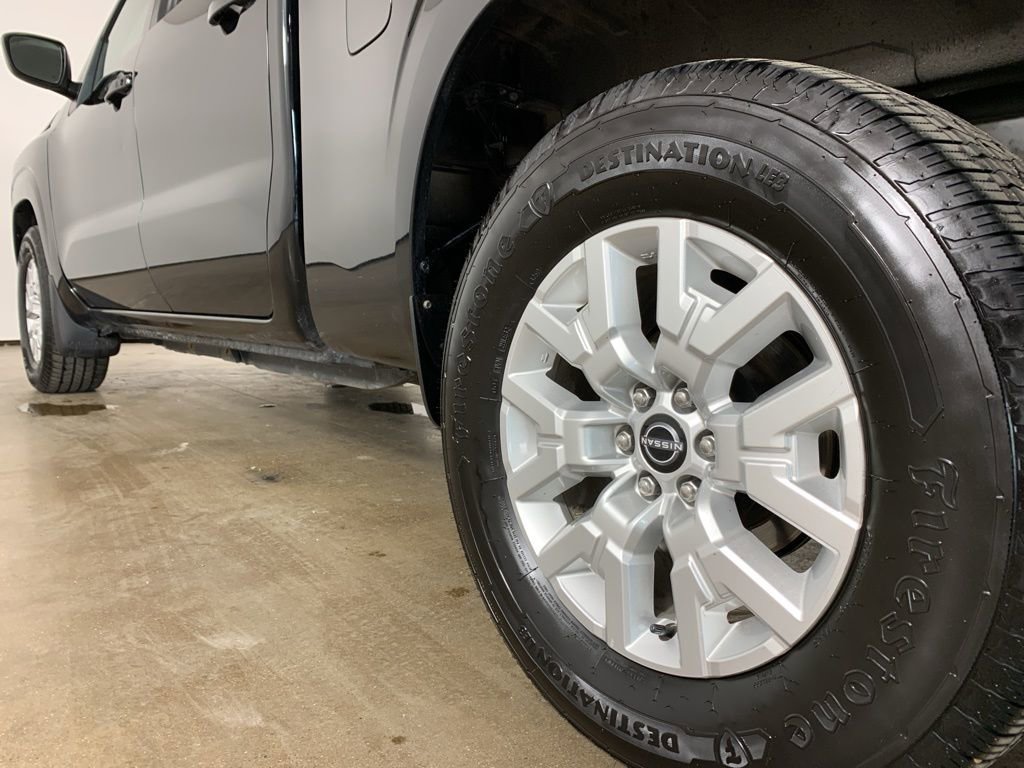 Used 2023 Nissan Frontier SV w/ Technology Package image 14