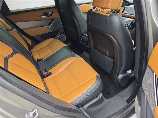 Used 2018 Land Rover Range Rover Velar R-Dynamic SE AWD/4WD image 11