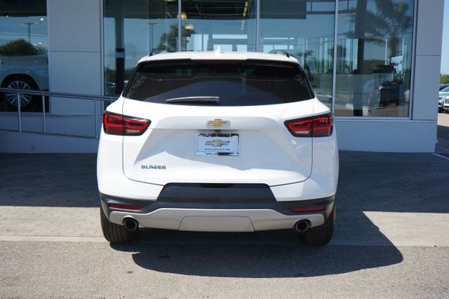 Used 2024 Chevrolet Blazer LT image 7