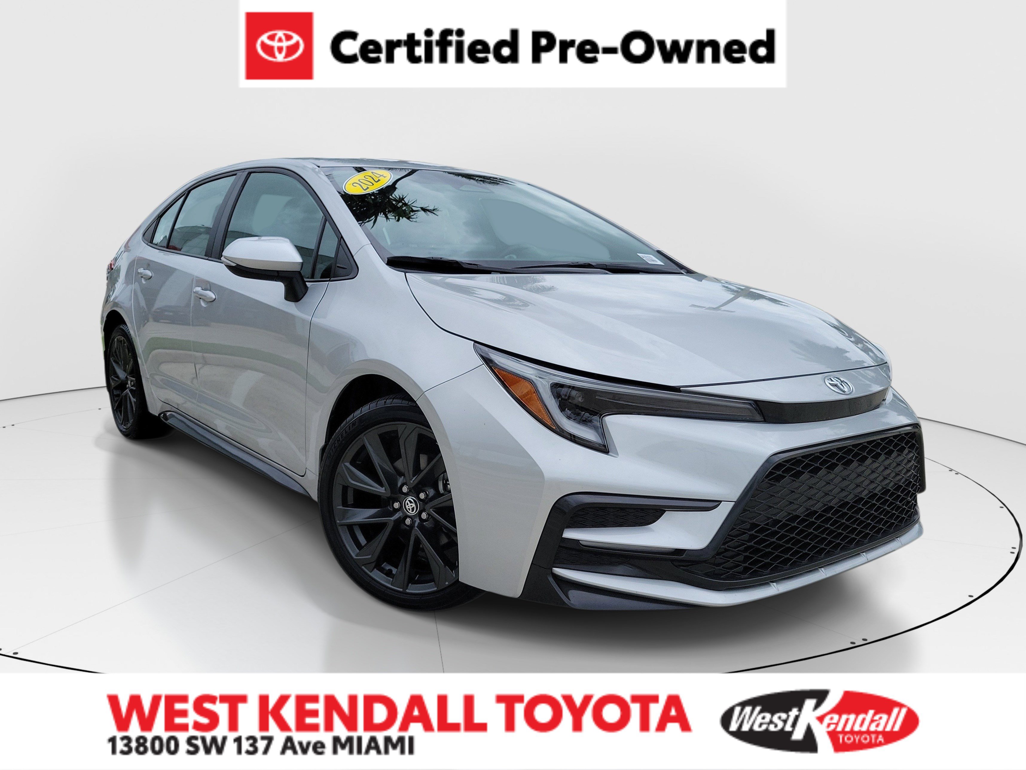 Certified 2024 Toyota Corolla SE FWD image 1