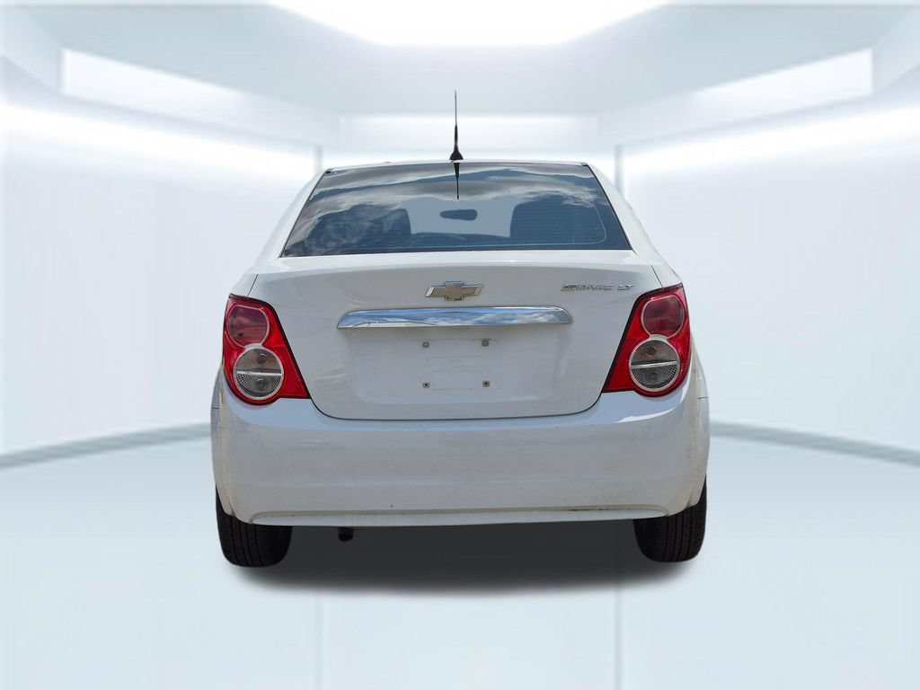 Used 2014 Chevrolet Sonic LT FWD image 5