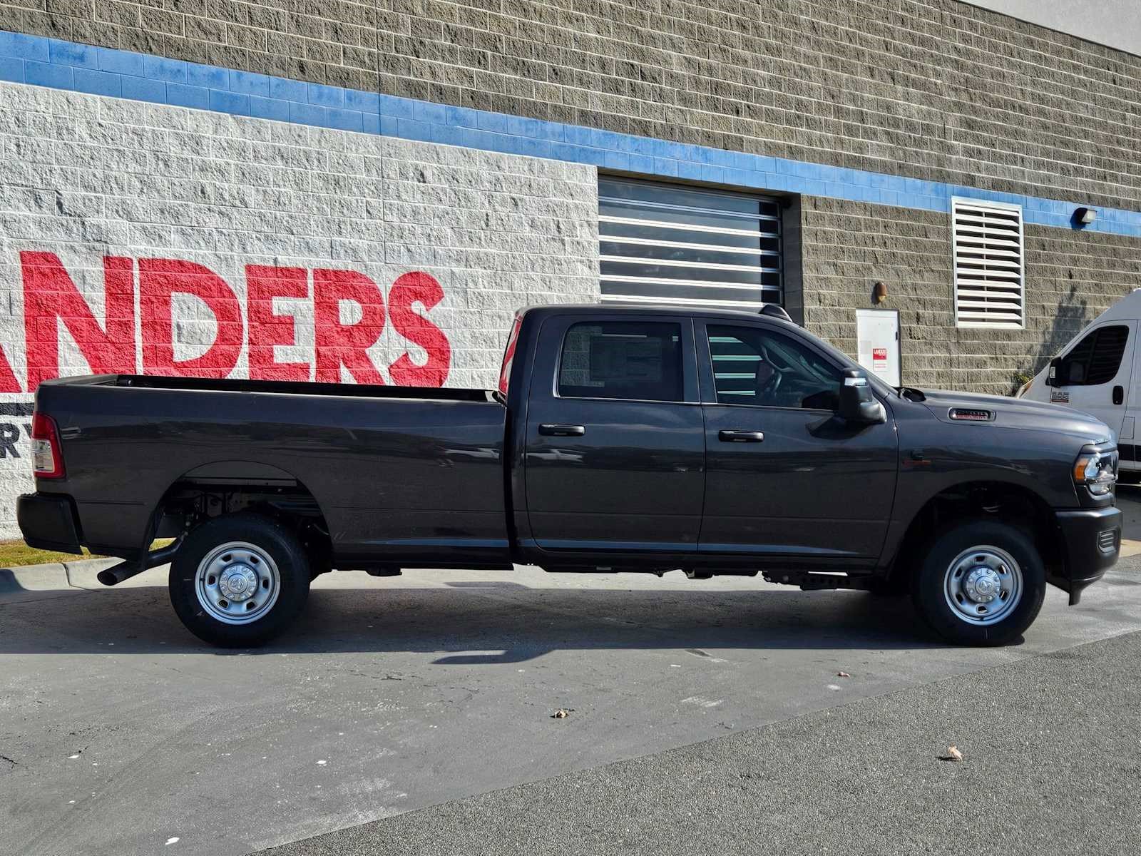 Used 2024 RAM 2500 Tradesman w/ Protection Group image 8