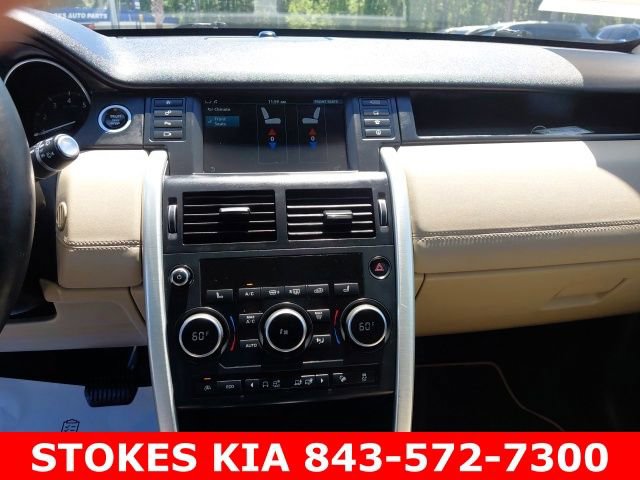 Used 2017 Land Rover Discovery Sport HSE AWD/4WD image 12