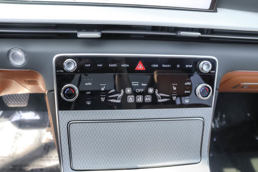 Used 2025 Genesis GV80 2.5T Advanced image 28