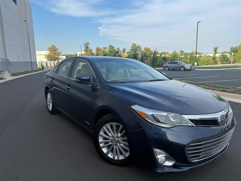 Used 2014 Toyota Avalon Limited w/ Technology Package FWD image 9