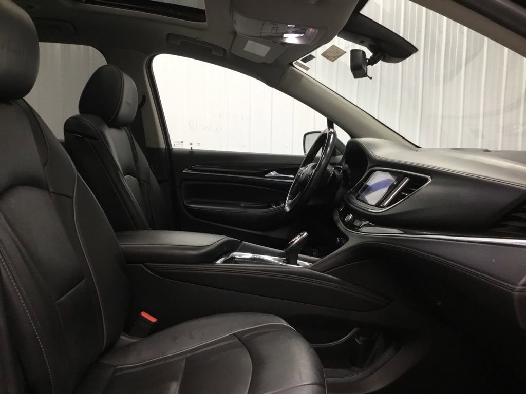 Used 2021 Buick Enclave Avenir w/ Avenir Technology Package image 25