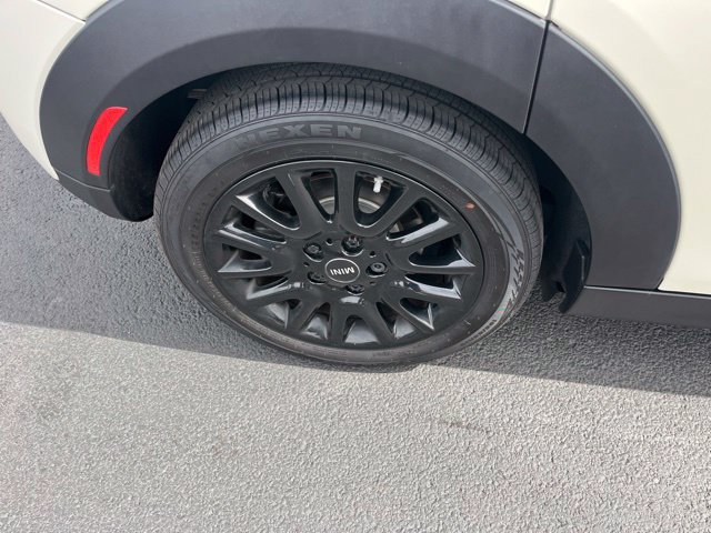 Used 2018 MINI Cooper 4-Door Hardtop FWD image 16