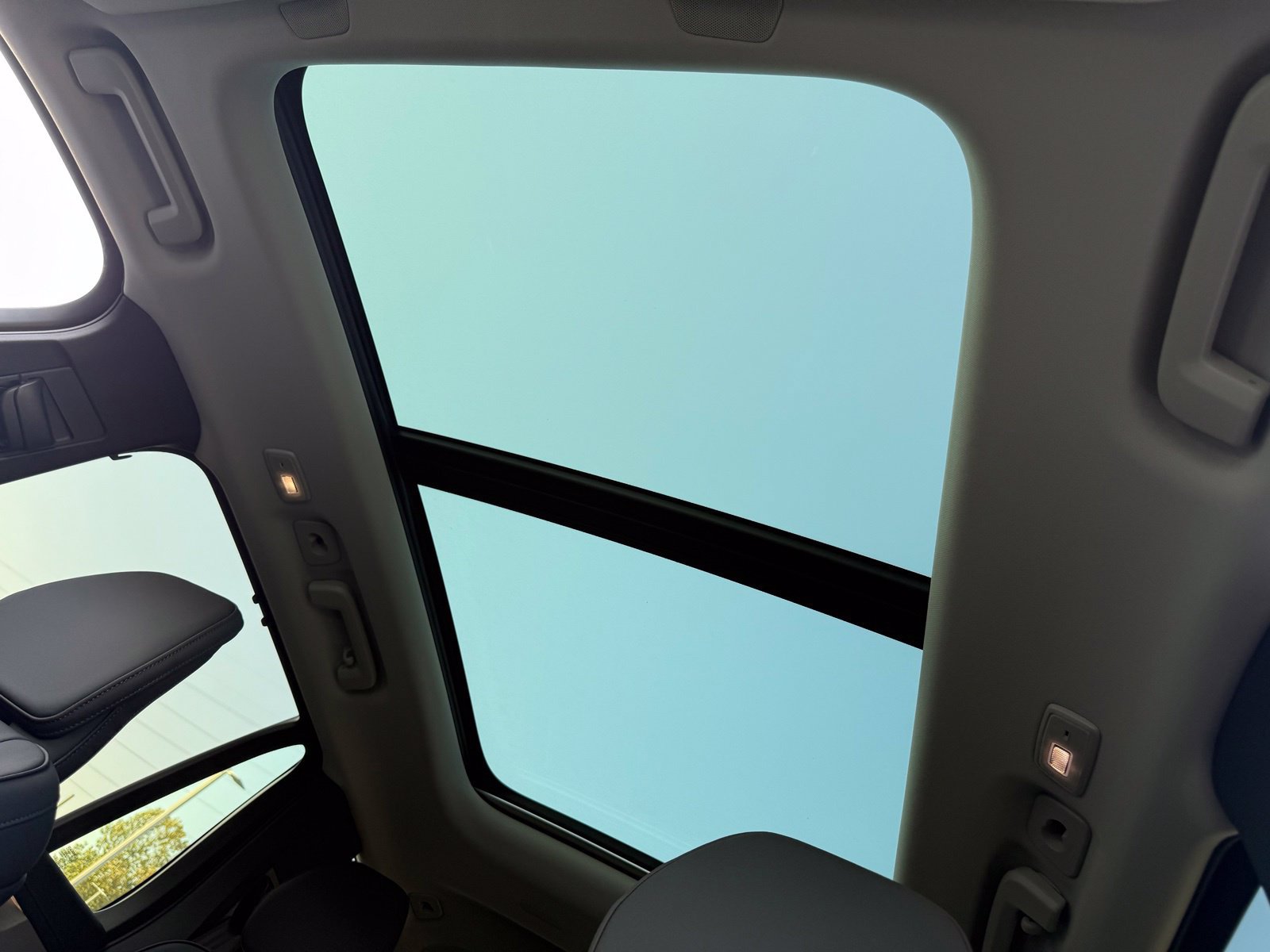 New 2027 Volvo XC90 B6 Plus AWD/4WD image 44