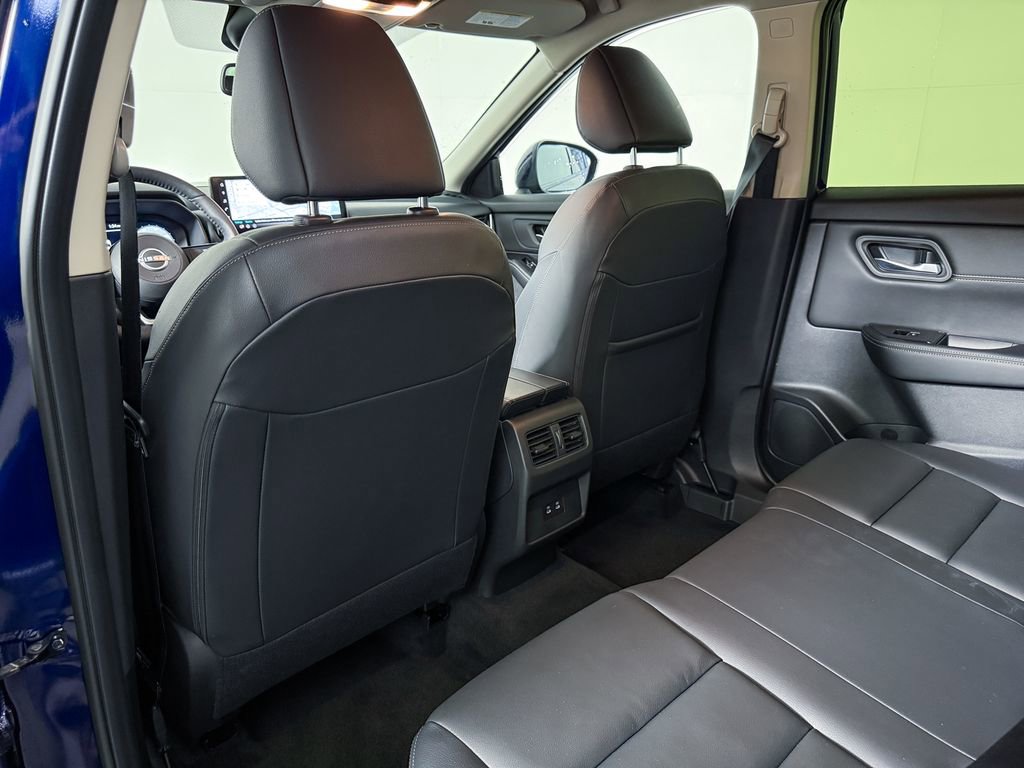 Certified 2024 Nissan Rogue SL image 40